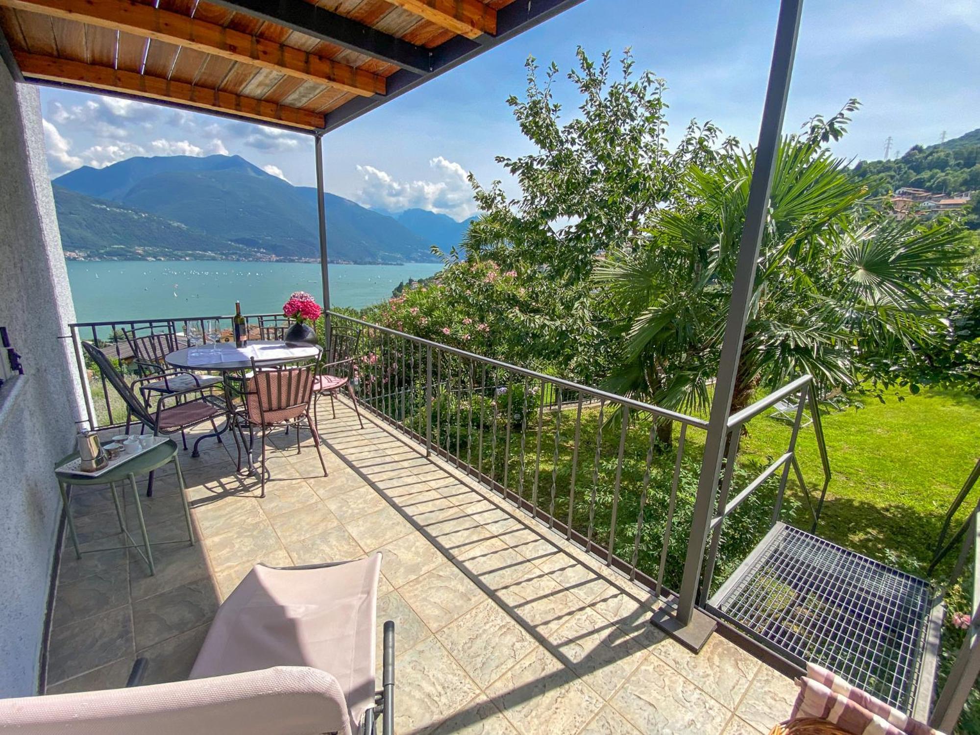 Tre Terre Ferienwohnung Pianello Del Lario エクステリア 写真
